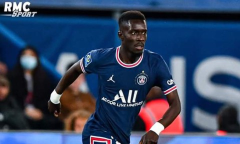 IDRISSA GUEYE dans le viseur de la communauté LGBT !