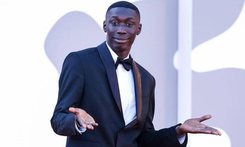 Khaby Lame détrône Charli D’Amélio et devient l’homme le plus suivi sur Tik Tok !