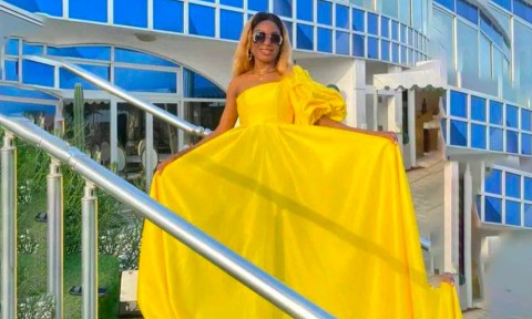 Maman Dilara détruite par Makosso dans un live !